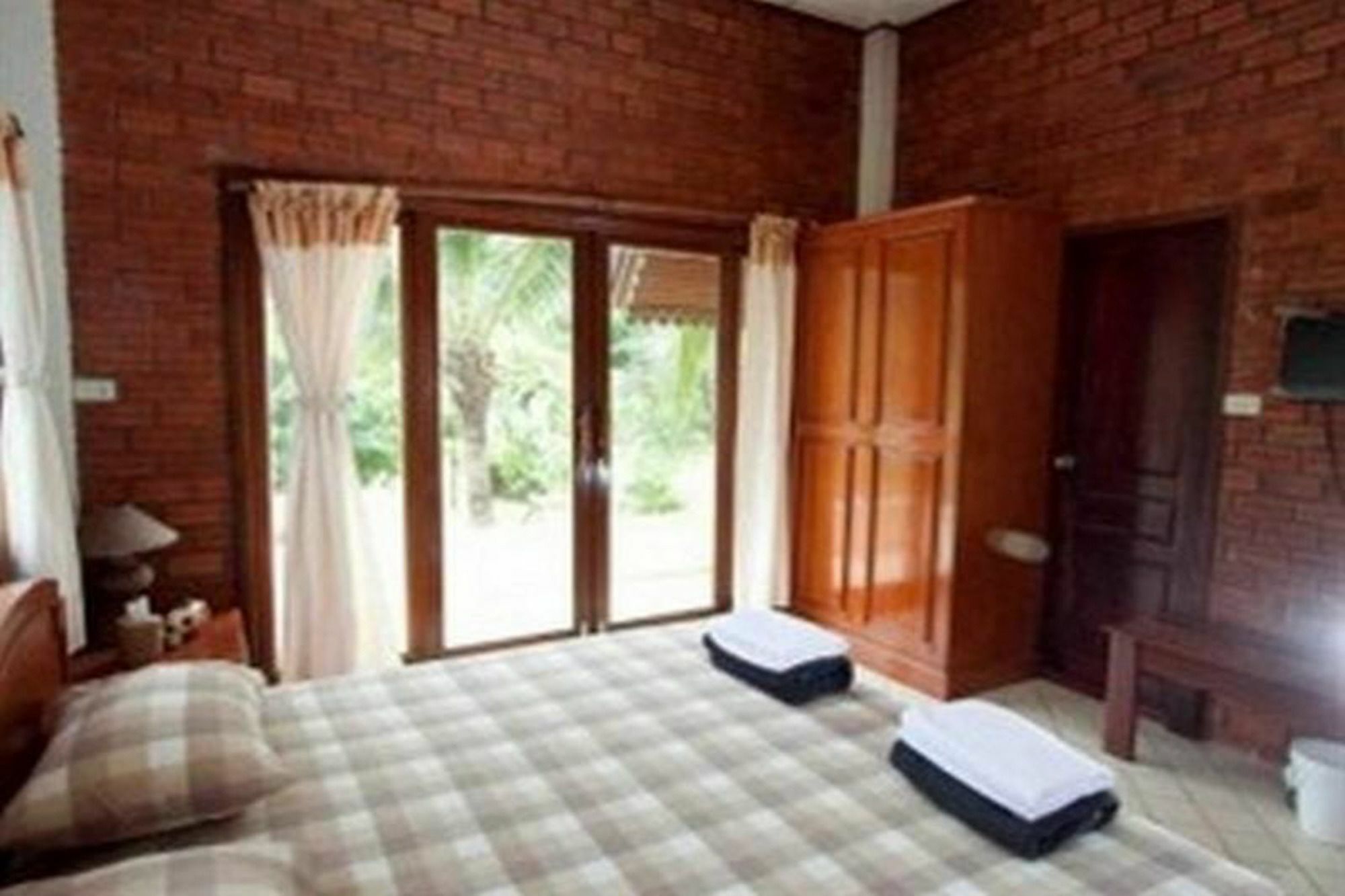 Baan Suan Homestay Koh Kood Ko Kut Exterior photo